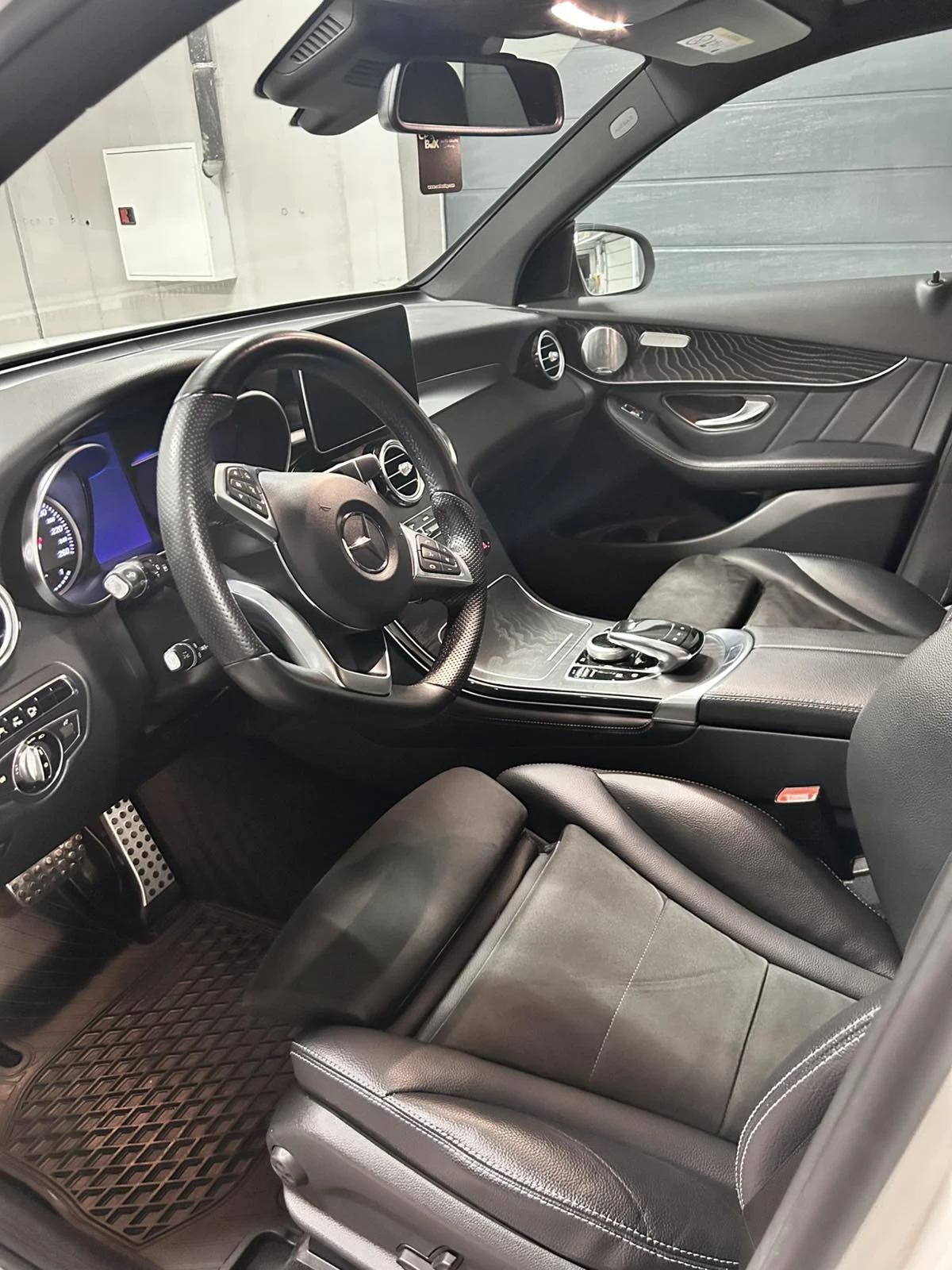 Mercedes-Benz GLC 250, снимка 8 - Автомобили и джипове - 55511012