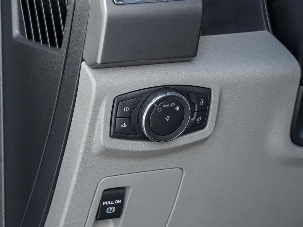Ford F150 XLT * SuperCrew * АвтоКредит * (ЦЕНА ДО БГ), снимка 10 - Автомобили и джипове - 55514826