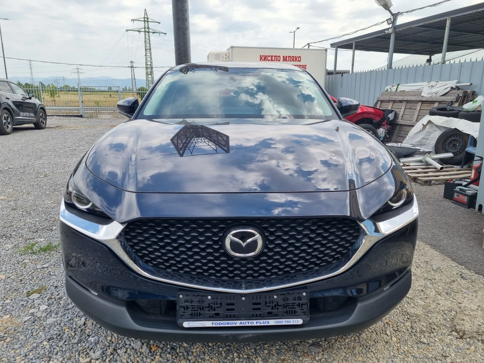 Mazda CX-30 2.5 191kc  4x4 CARFAX* Distronic* LaneAssist* , снимка 2 - Автомобили и джипове - 55652023