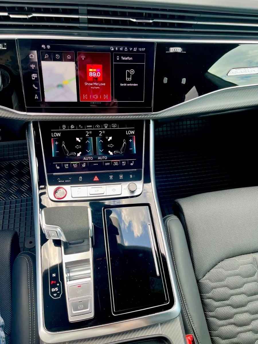 Audi RSQ8 PERFORMANCE / CERAMIC / CARBON / BLACK OPTIC/ PANO, снимка 13 - Автомобили и джипове - 56020161