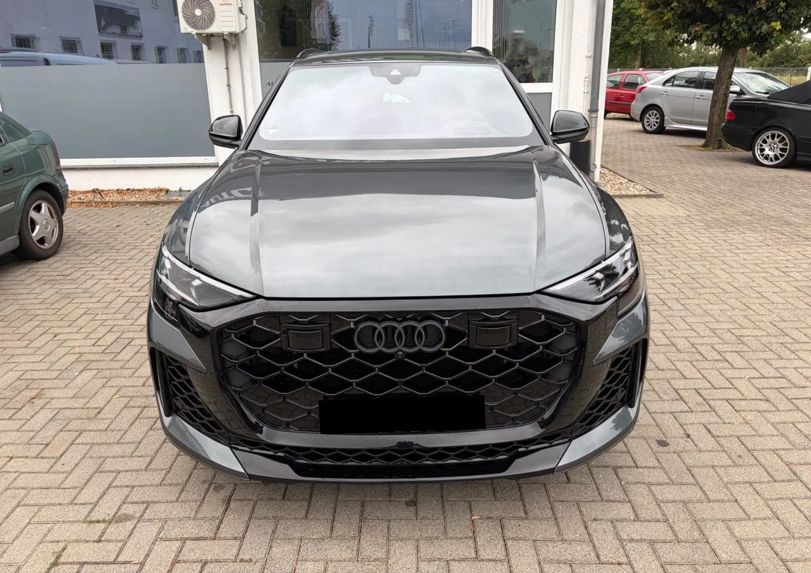 Audi RSQ8 PERFORMANCE / CERAMIC / CARBON / BLACK OPTIC/ PANO, снимка 2 - Автомобили и джипове - 56020161