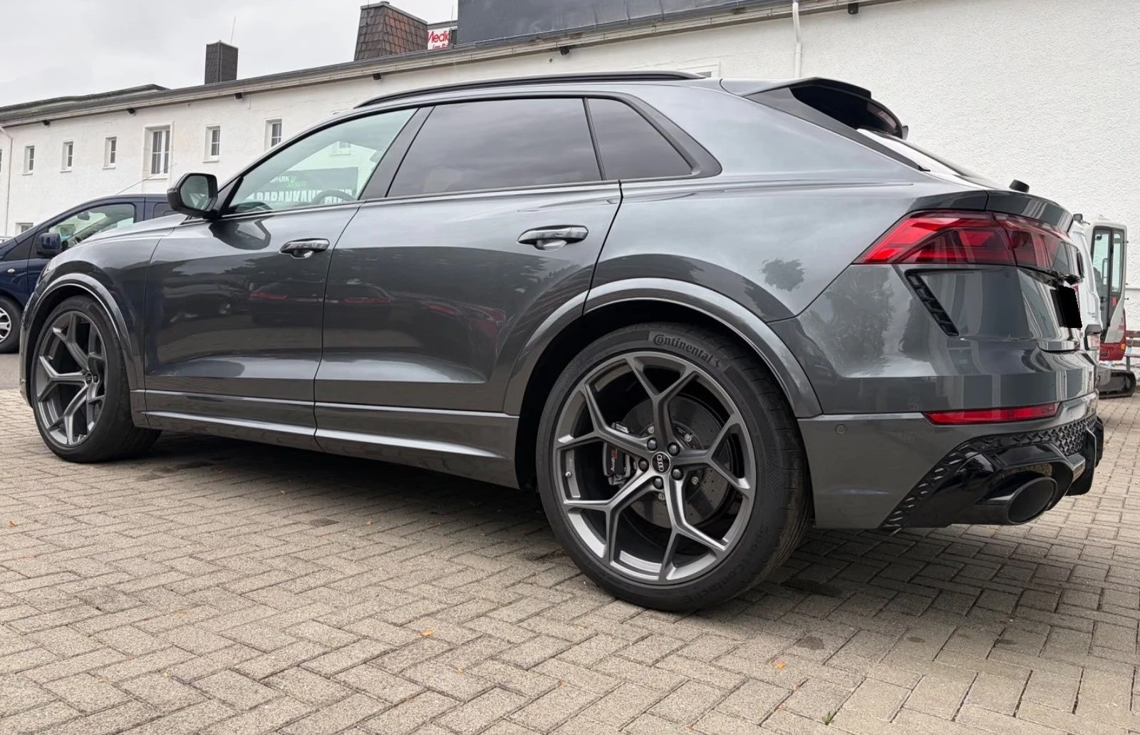Audi RSQ8 PERFORMANCE / CERAMIC / CARBON / BLACK OPTIC/ PANO, снимка 4 - Автомобили и джипове - 56020161