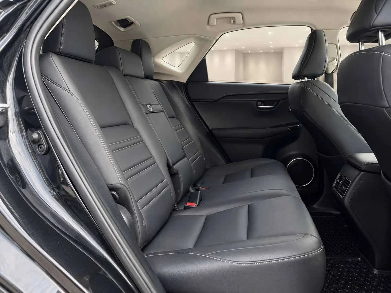 Lexus NX, снимка 11 - Автомобили и джипове - 56714923
