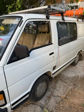 Обява за продажба на Toyota Hiace 2.4 ~15 000 лв. - изображение 1