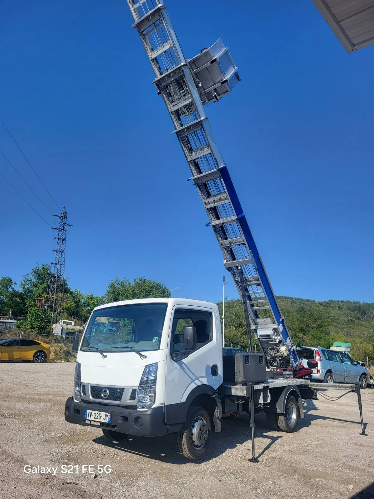 Nissan Capstar Специален