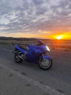 ������ Honda Cbr