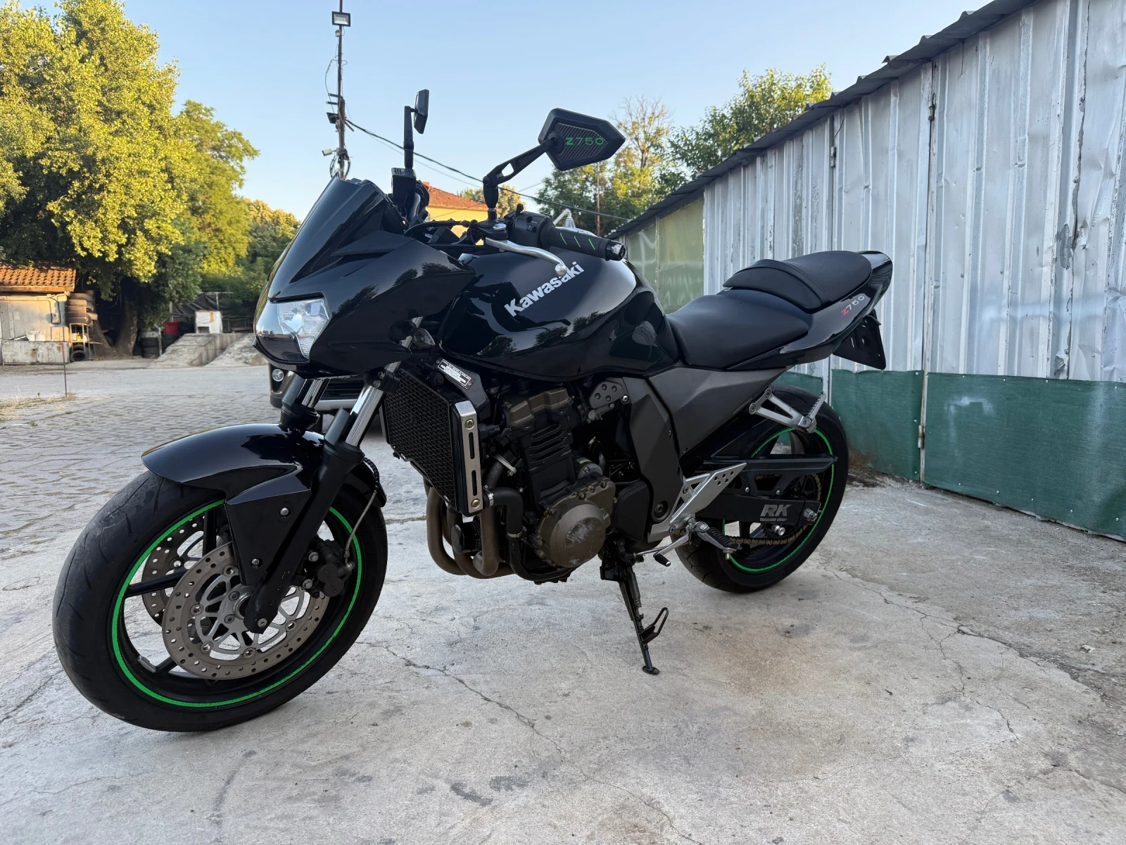 Kawasaki Z Z750 - изображение 4