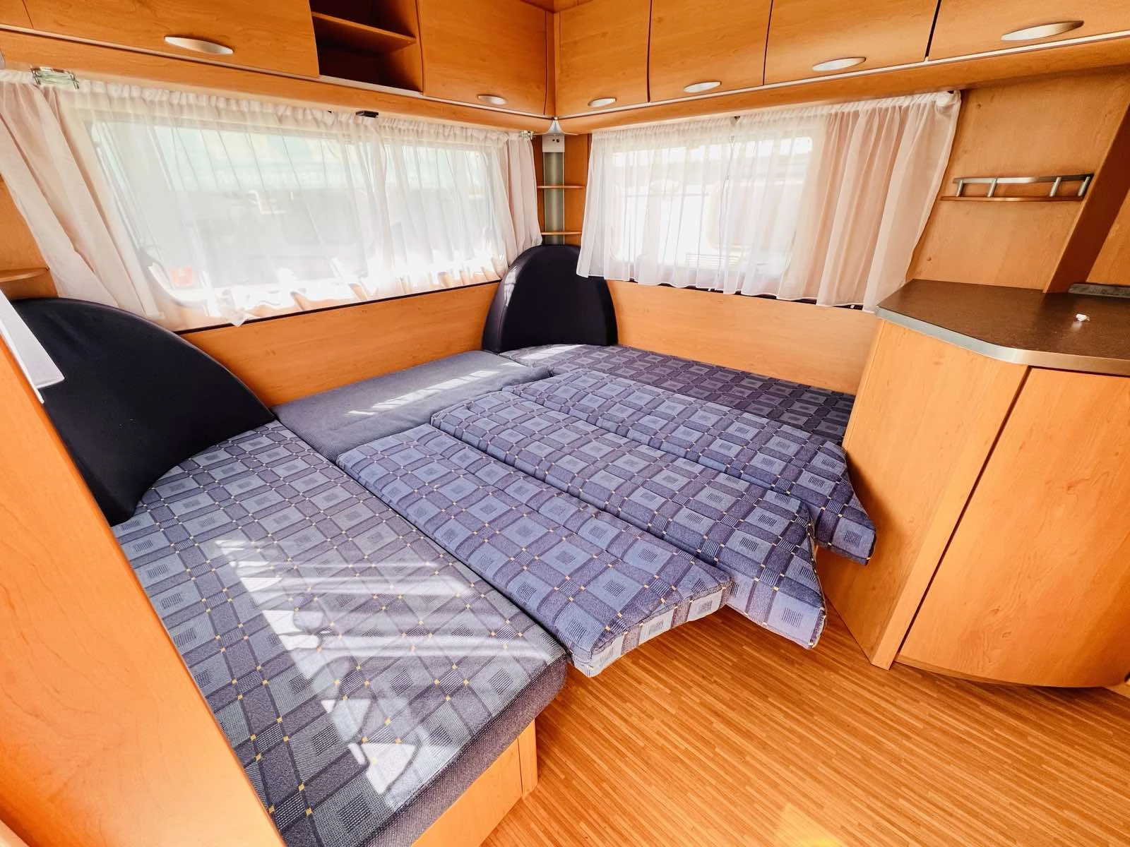 Каравана Knaus 750, снимка 7 - Каравани и кемпери - 54002607