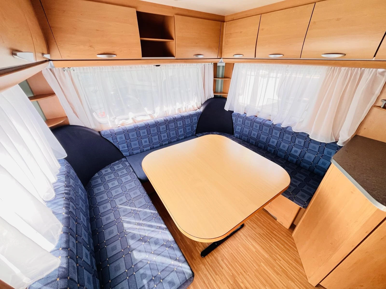 Каравана Knaus 750, снимка 5 - Каравани и кемпери - 54002607