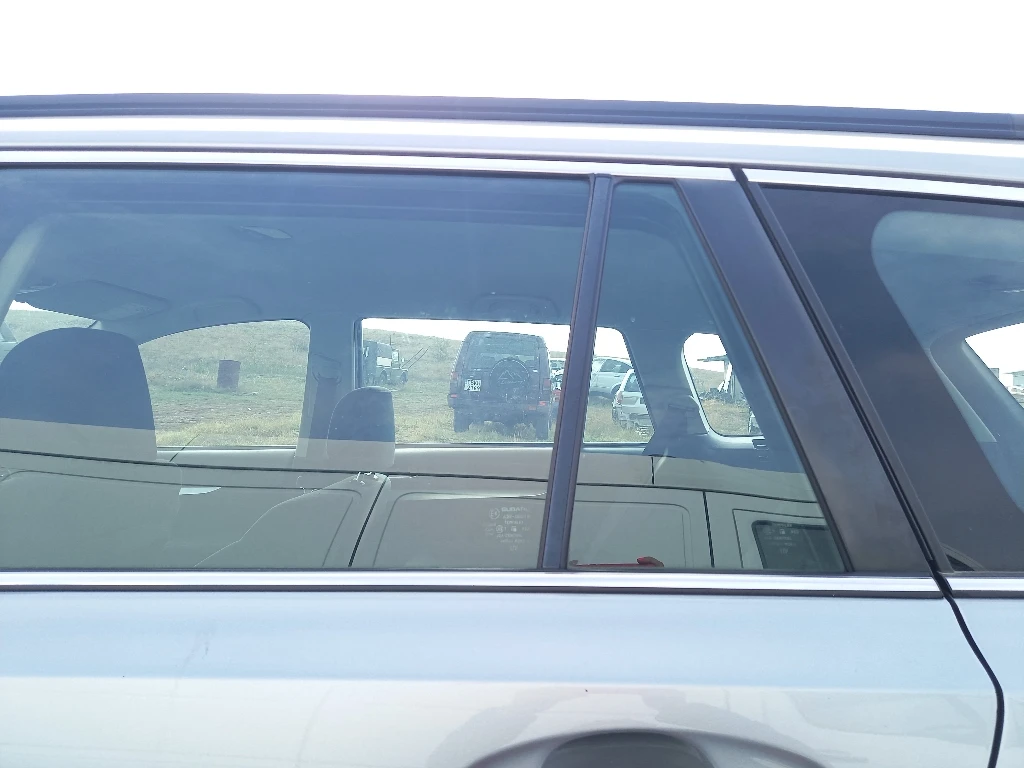 Стъкло задно ляво триъгълно Субару Аутбек (15)