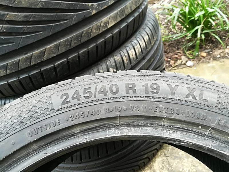 Гуми Летни 245/40R19, снимка 6 - Гуми и джанти - 24205837