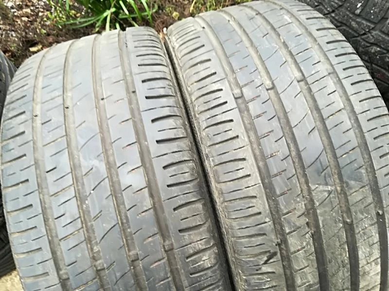 Гуми Летни 245/40R19, снимка 2 - Гуми и джанти - 24205837