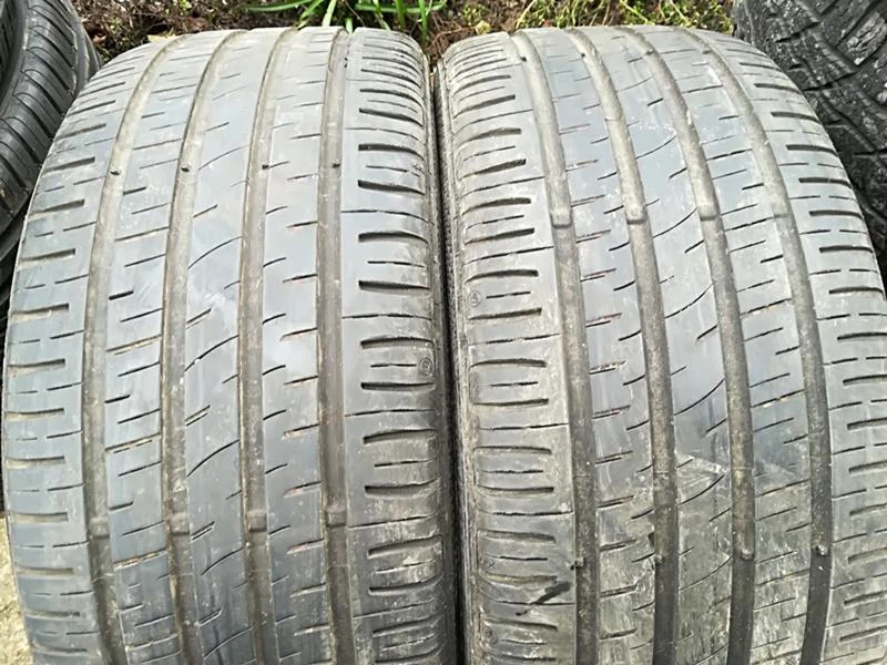 Гуми Летни 245/40R19, снимка 1 - Гуми и джанти - 24205837