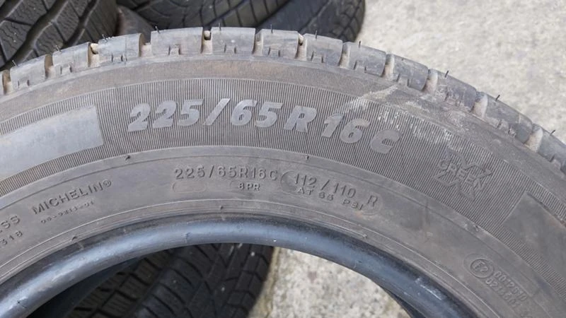 Гуми Летни 205/55R17, снимка 8 - Гуми и джанти - 27400870