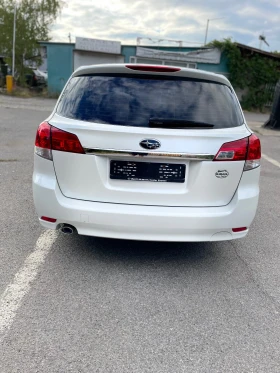 Subaru Legacy 2.0 Swiss Перфектна, снимка 4