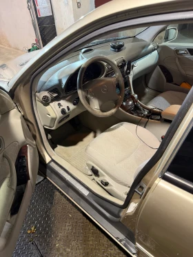 Mercedes-Benz C 200, снимка 5
