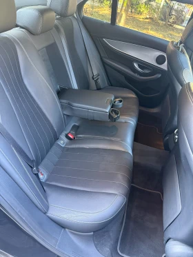 Mercedes-Benz E 200 E200 4MATIC, снимка 13