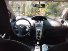 Toyota Yaris 1.3VVTI, снимка 8