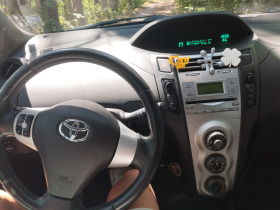 Toyota Yaris 1.3VVTI, снимка 10