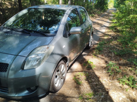 Toyota Yaris 1.3VVTI, снимка 2