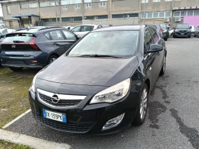 Opel Astra 1.4TURBO* COSMO* EURO5B, снимка 2