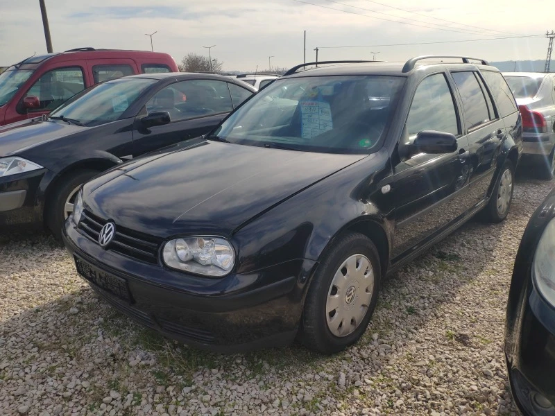 VW Golf 1.6i, снимка 3 - Автомобили и джипове - 43225908