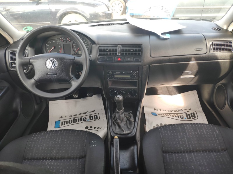 VW Golf 1.6i, снимка 9 - Автомобили и джипове - 43225908