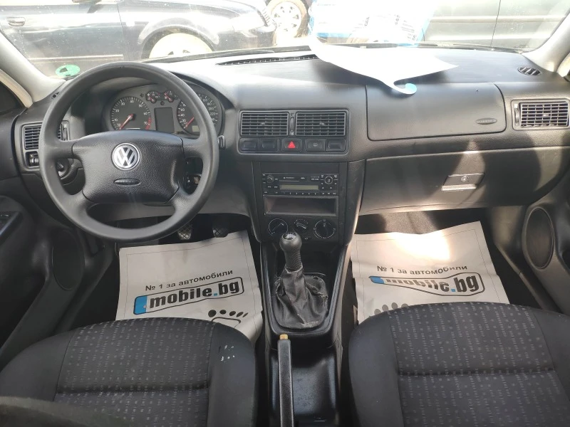 VW Golf 1.6i, снимка 9 - Автомобили и джипове - 43225908