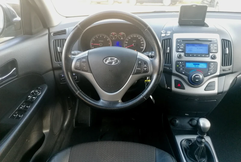 Hyundai I30 2.0 бензин 143 к.с., снимка 10 - Автомобили и джипове - 47498581