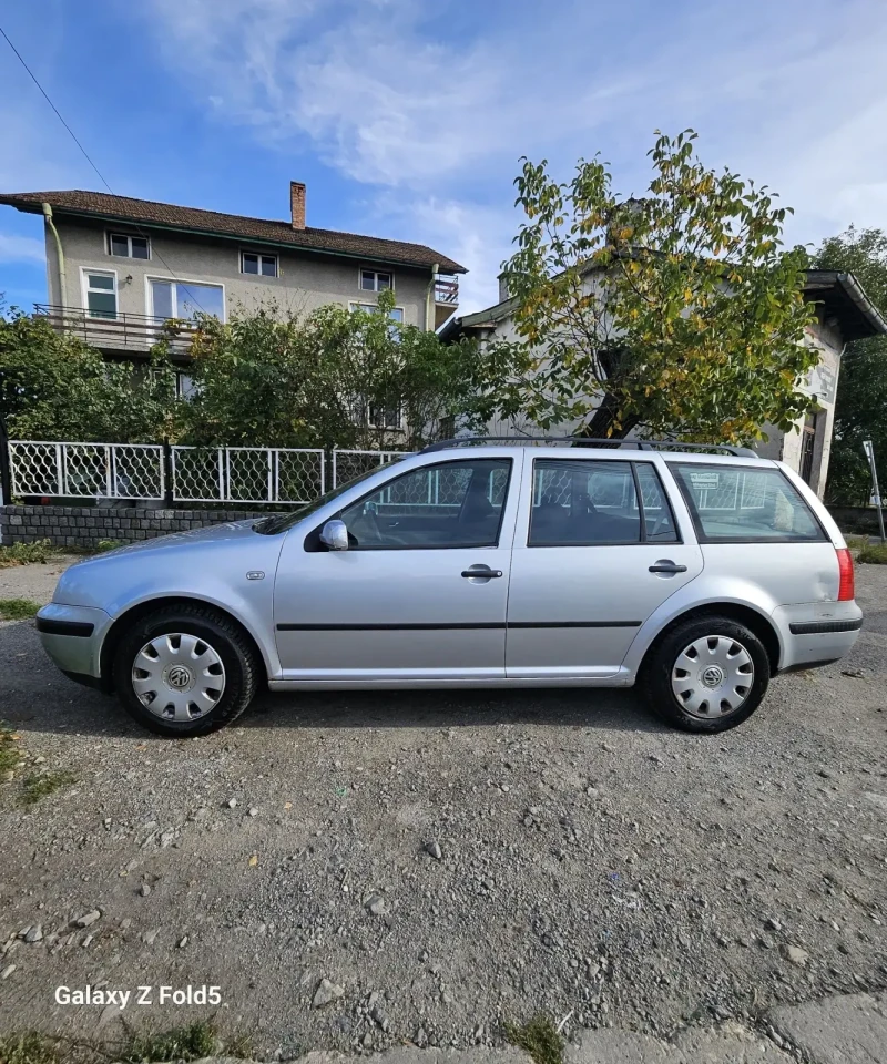 VW Golf, снимка 4 - Автомобили и джипове - 47636517