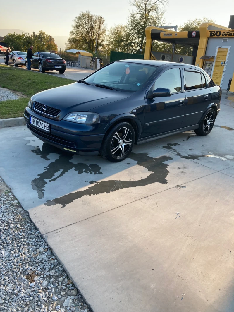 Opel Astra 1.6, снимка 5 - Автомобили и джипове - 47730816