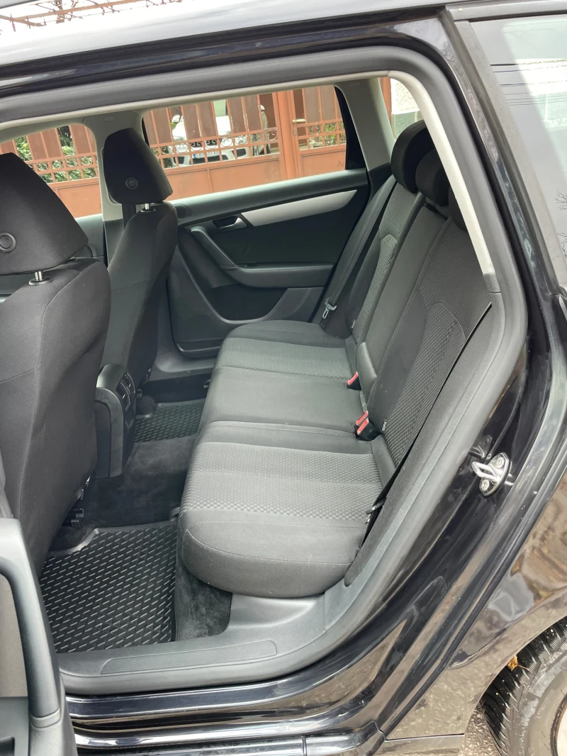 VW Passat 1.6TDI* 105кс, снимка 8 - Автомобили и джипове - 52615624