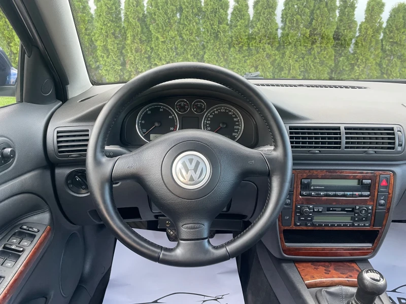 VW Passat 1.9 TDI/131Коня/6 скорости/Нов внос/Италия/Рекаро, снимка 13 - Автомобили и джипове - 52617628