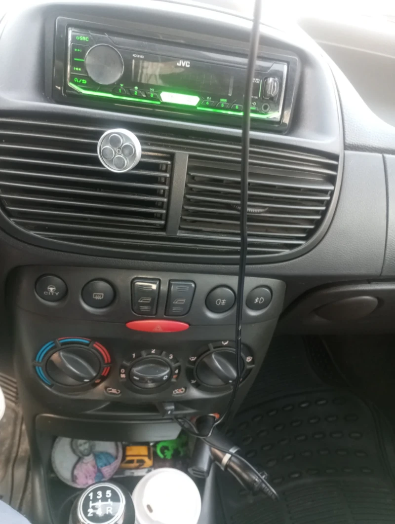 Fiat Punto 1.2 FACELIFT 60кс, снимка 12 - Автомобили и джипове - 52726514