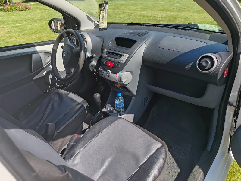 Toyota Aygo, снимка 8 - Автомобили и джипове - 52875774