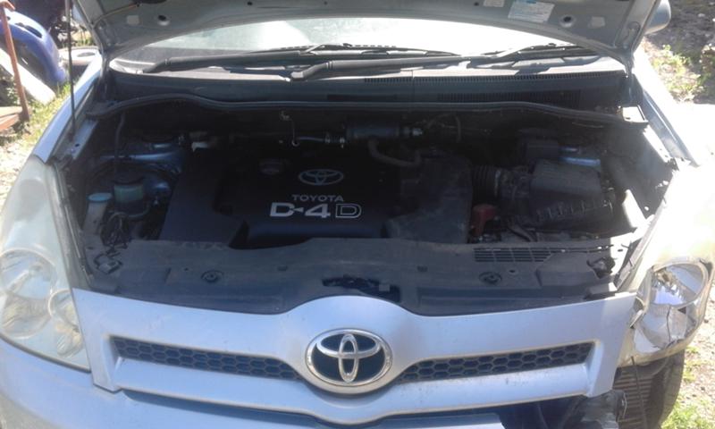 Toyota Corolla verso 2.0 d4d chasti, снимка 6 - Автомобили и джипове - 33885676
