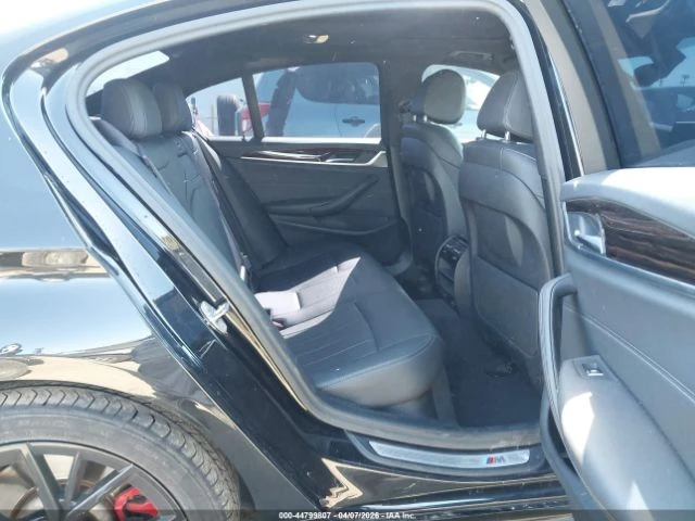 BMW 530E * eDrive* КОЖА* ПОДГРЕВ* ОБДУХВАНЕ* ШИБИДАХ* FULL*, снимка 8 - Автомобили и джипове - 54555185