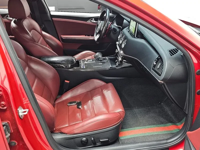 Kia Stinger 3.3 Turbo Awd Gt, снимка 12 - Автомобили и джипове - 55898873