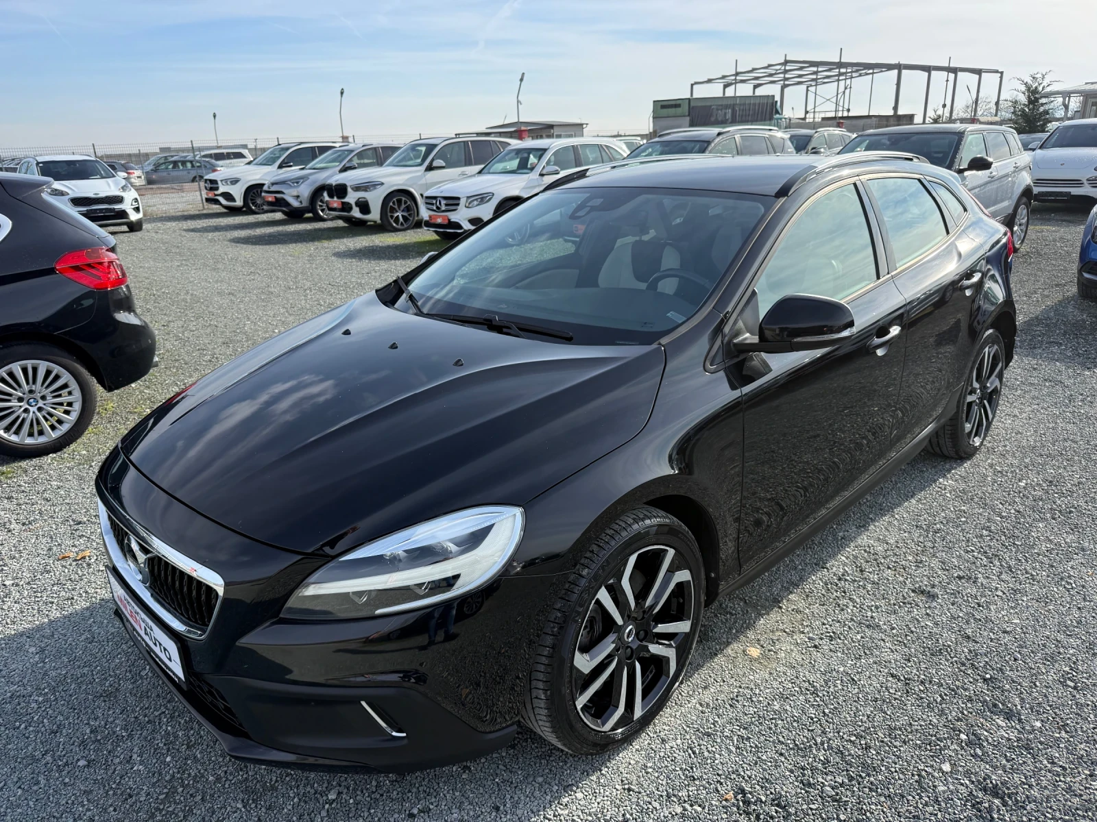Volvo V40 (KATO НОВА), снимка 1