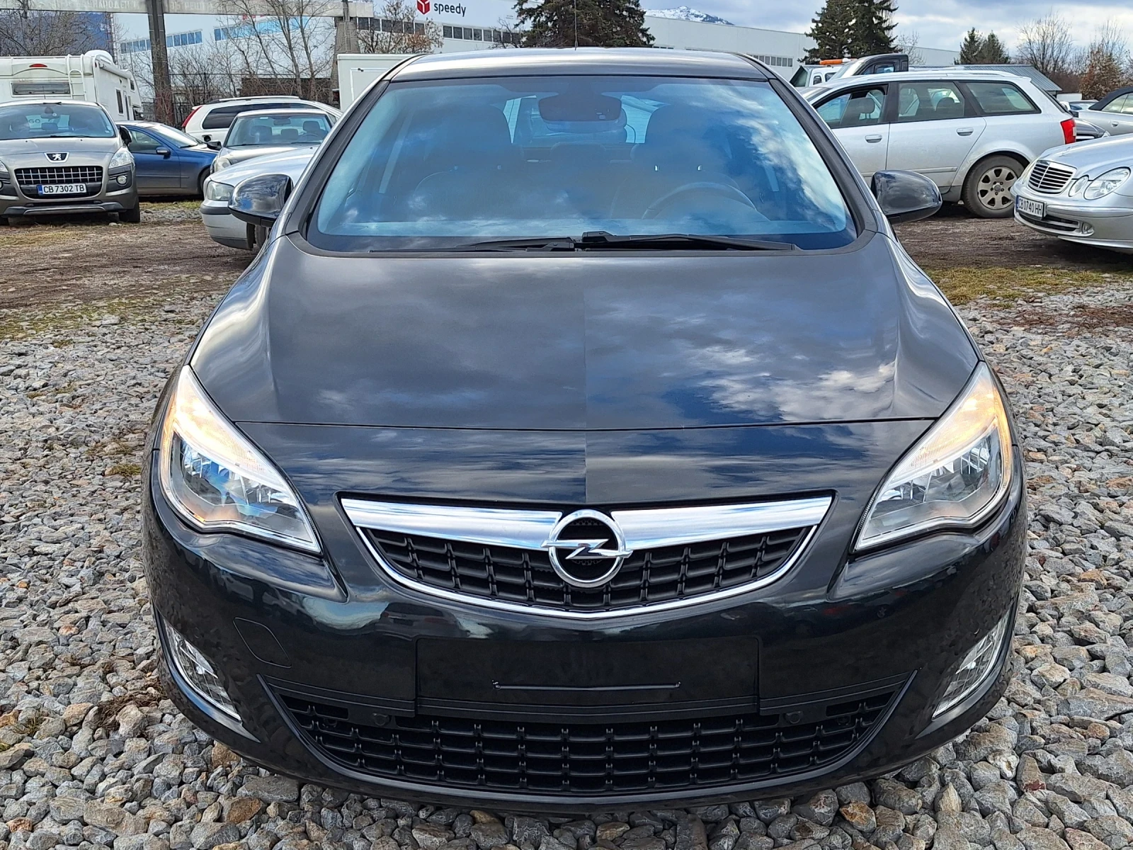 Opel Astra 1.4TURBO* COSMO* EURO5B - изображение 2