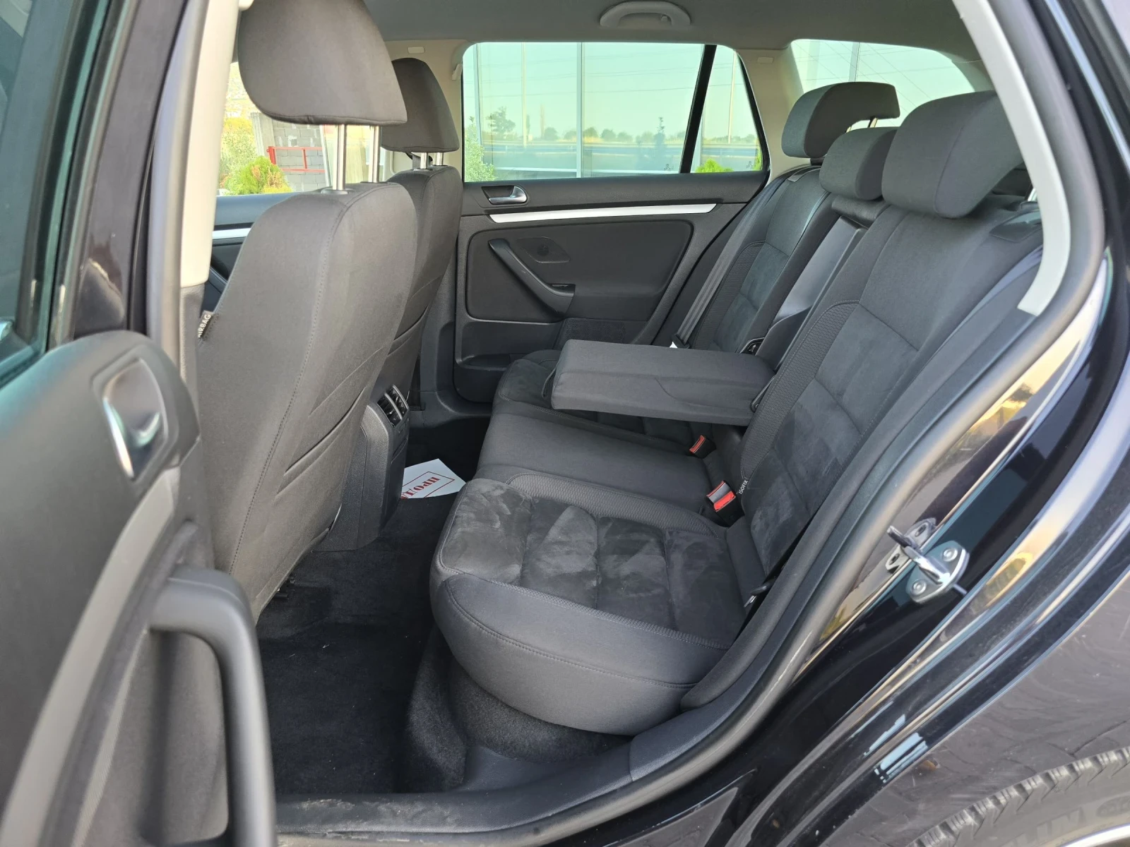 VW Golf 1.6TDi/High-line - изображение 9
