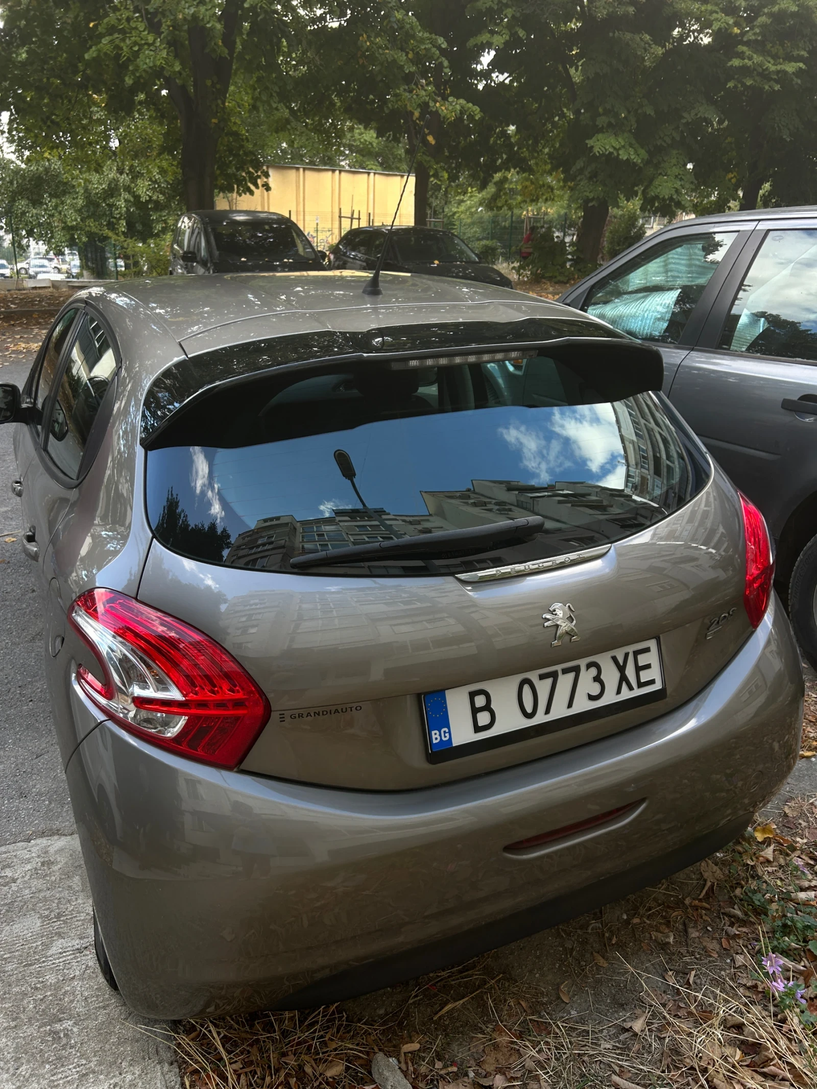 Peugeot 208 VTI Автомат - изображение 4