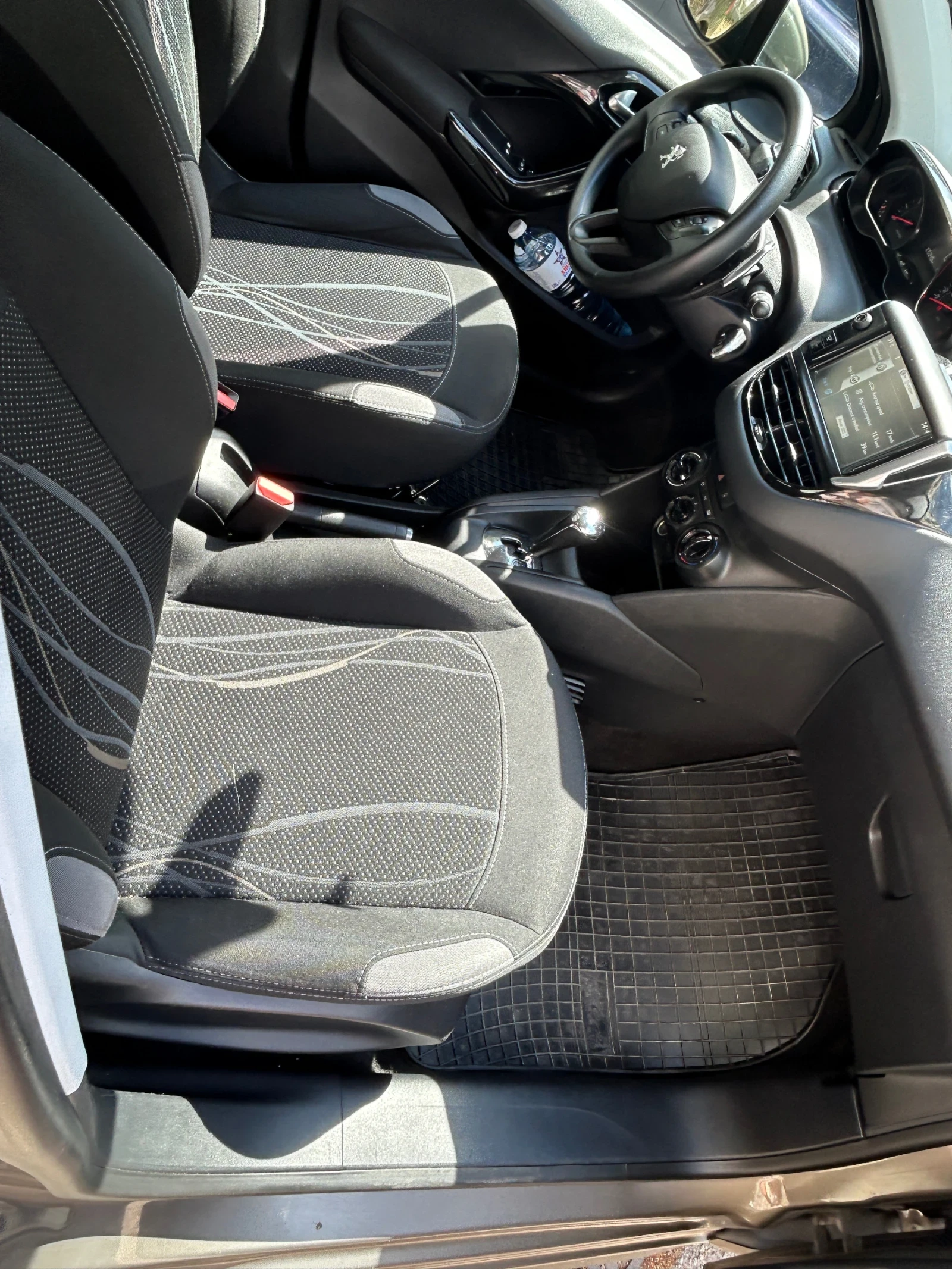 Peugeot 208 VTI Автомат - изображение 8
