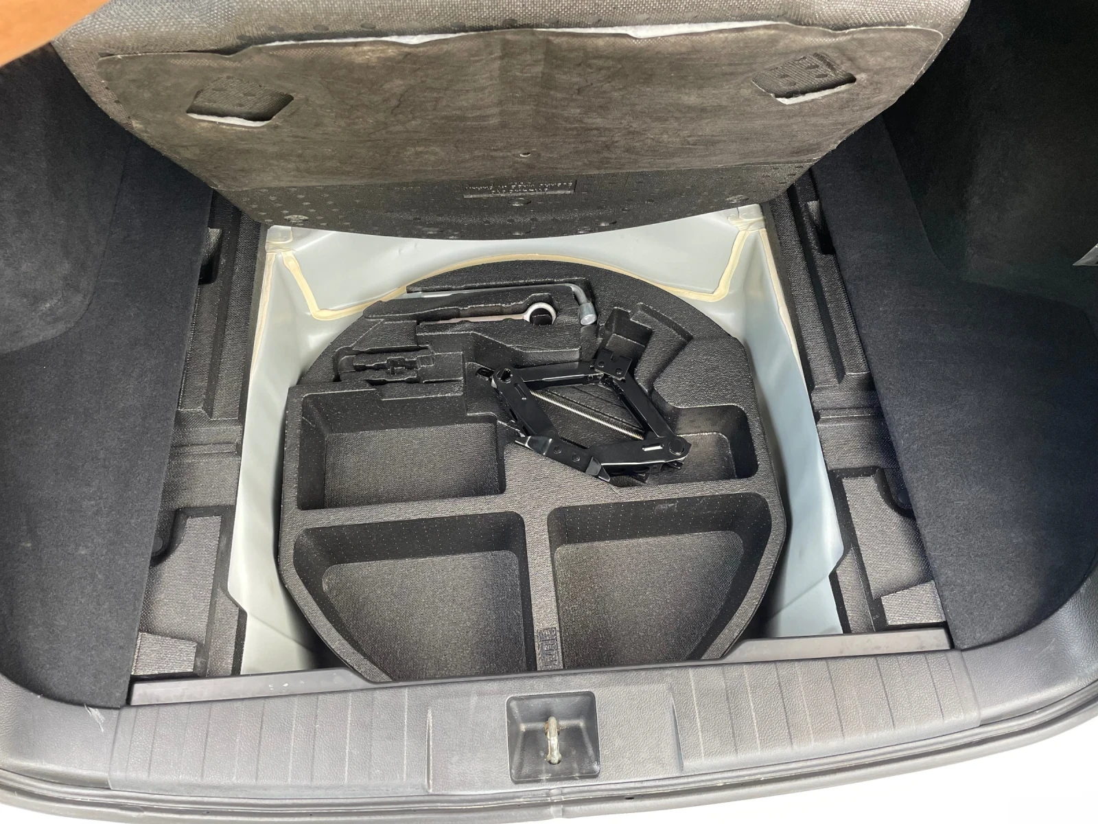 Subaru Legacy 2.0 Swiss Перфектна | Mobile.bg — изображение 13
