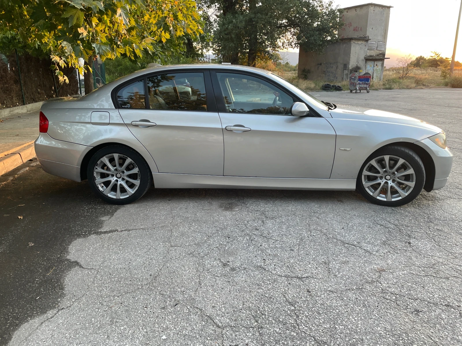 BMW 320 E90 2.0d 163 Avtomat NAVI  | Mobile.bg — изображение 3