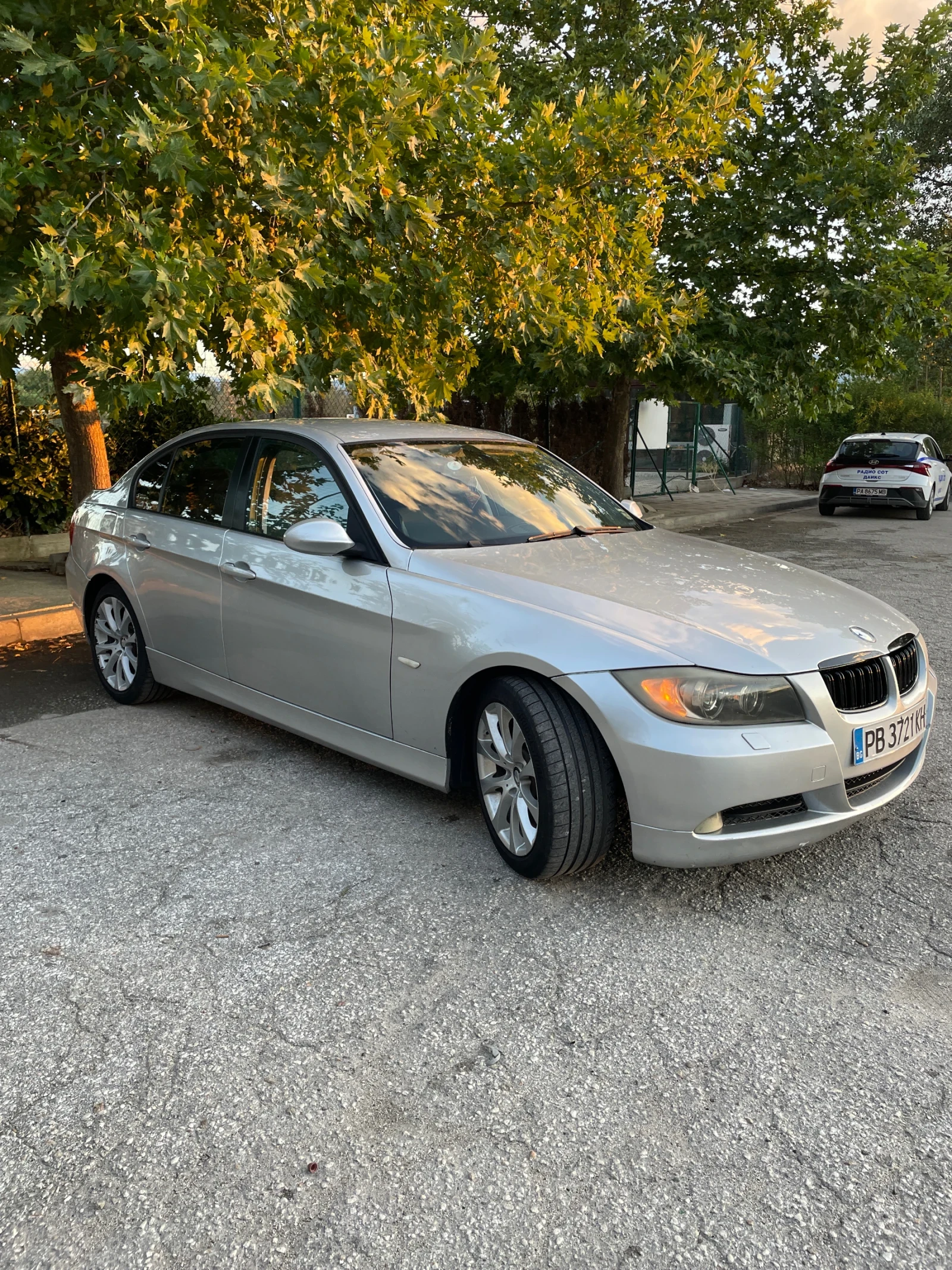 BMW 320 E90 2.0d 163 Avtomat NAVI  | Mobile.bg — изображение 2