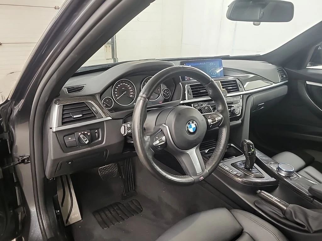 BMW 330 * 330I XDRIVE * CARFAX * БЕЗ ПЪРВОНАЧАЛНА ВНОСКА - изображение 9