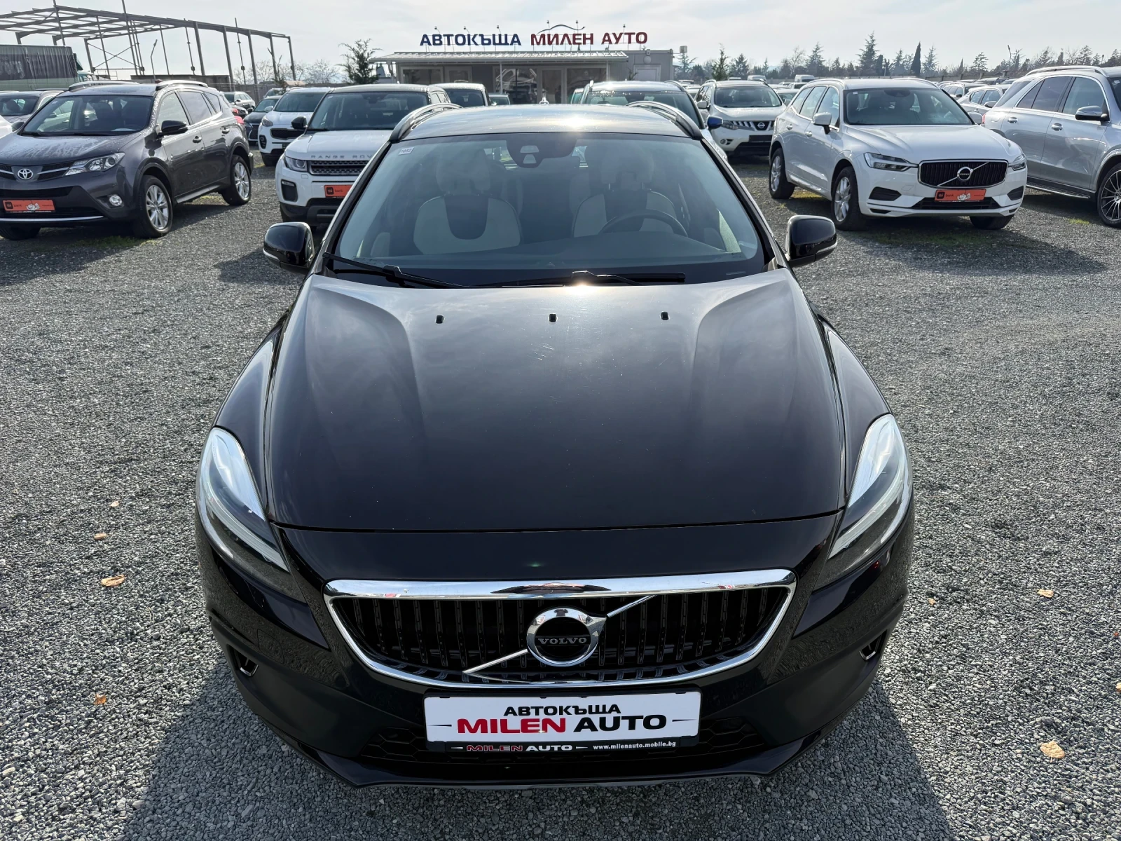 Volvo V40 (KATO НОВА) - изображение 2