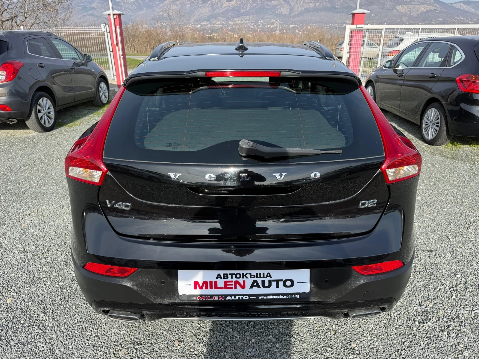 Volvo V40 (KATO НОВА) - изображение 7