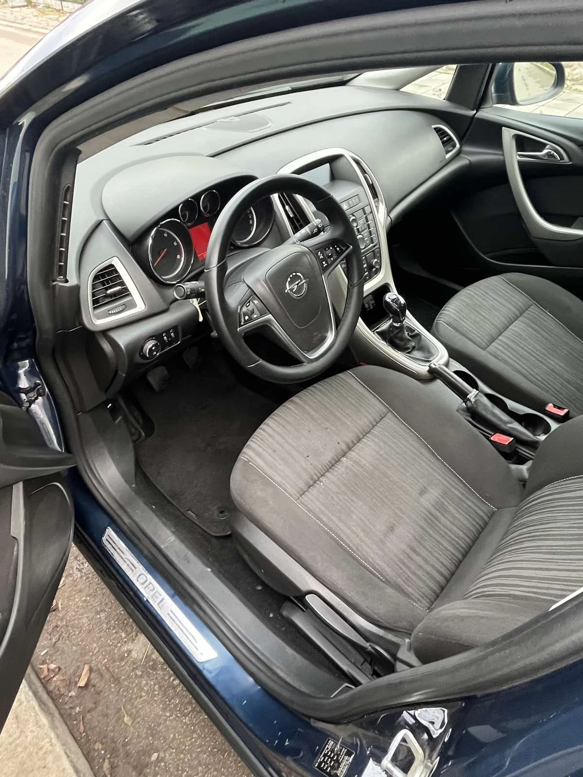 Opel Astra 1.7  CDTI  - изображение 4